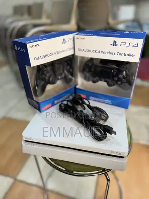Play Station 4