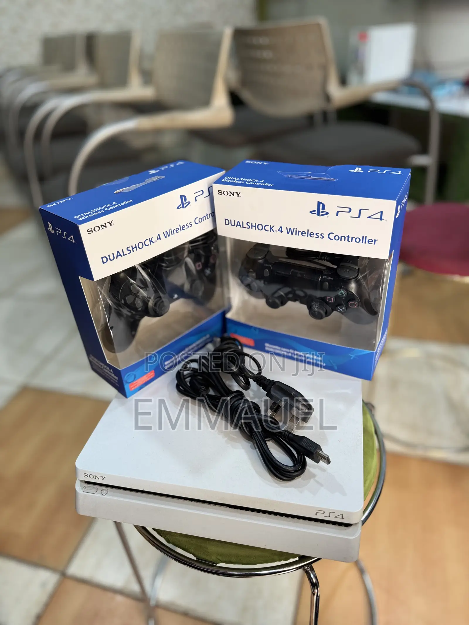 Play Station 4
