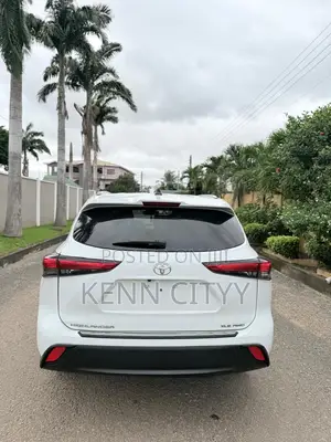 Toyota Highlander 2023 White