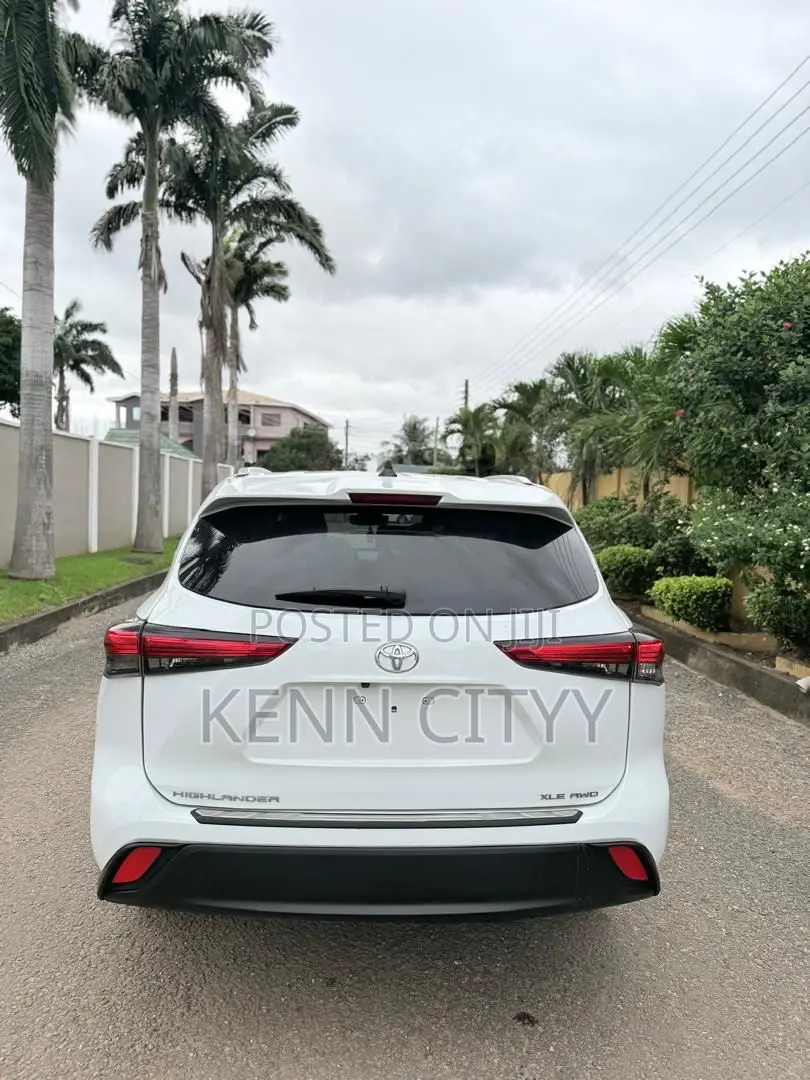 Toyota Highlander 2023 White