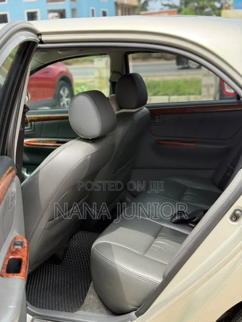 Toyota Corolla Altis 2006 Silver