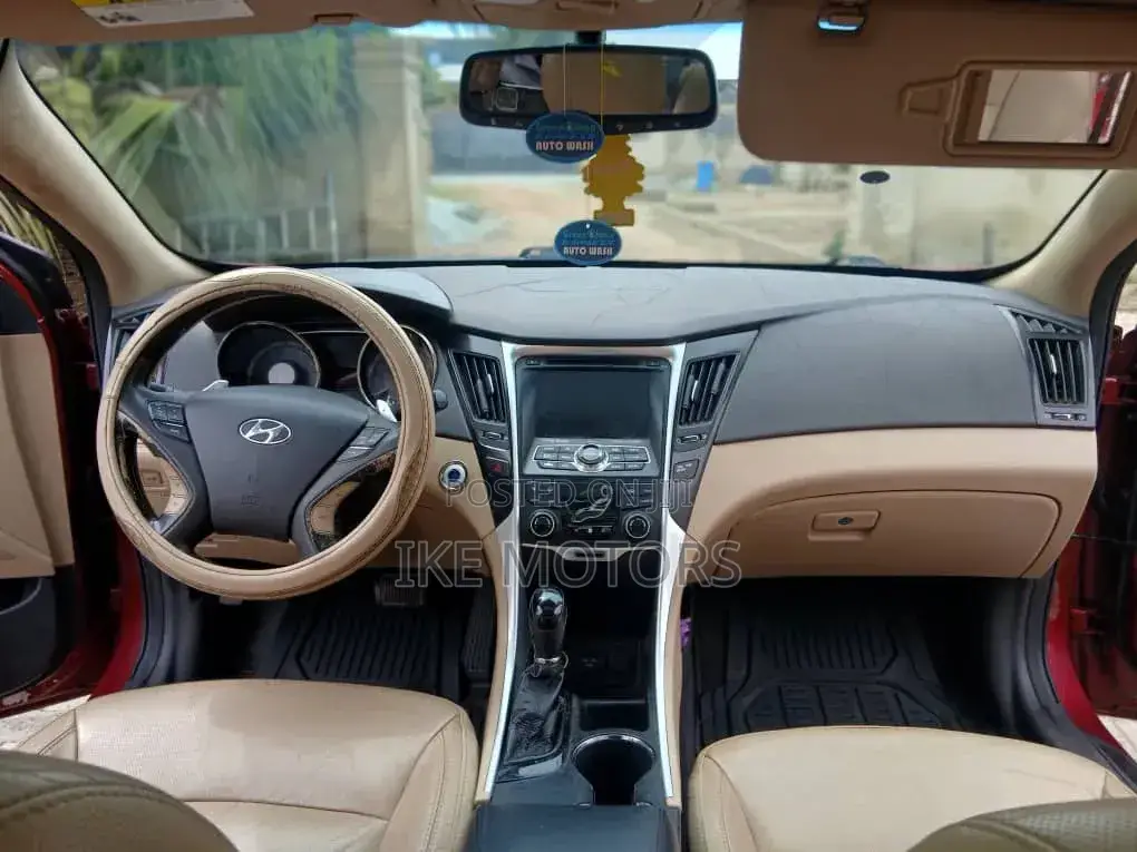Hyundai Sonata 2013 Red