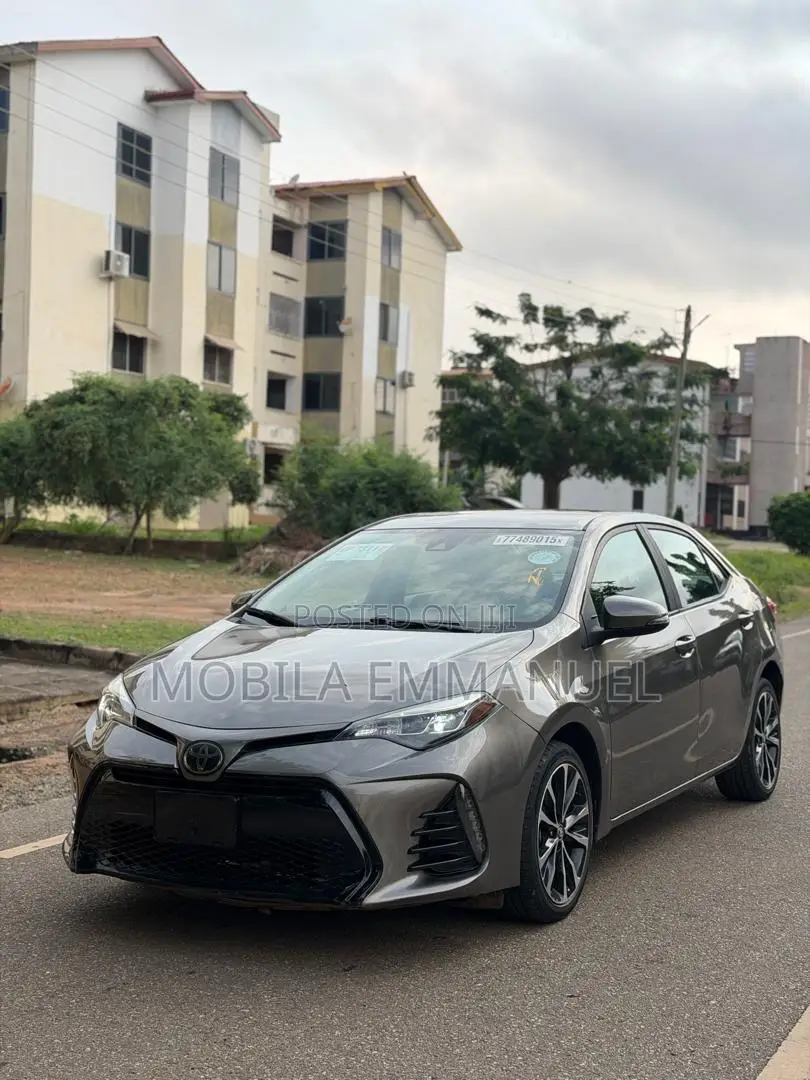 Toyota Corolla SE 4dr Sedan (1.8L 4cyl CVT) 2017 Gray