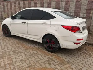 Hyundai Accent 2012 White