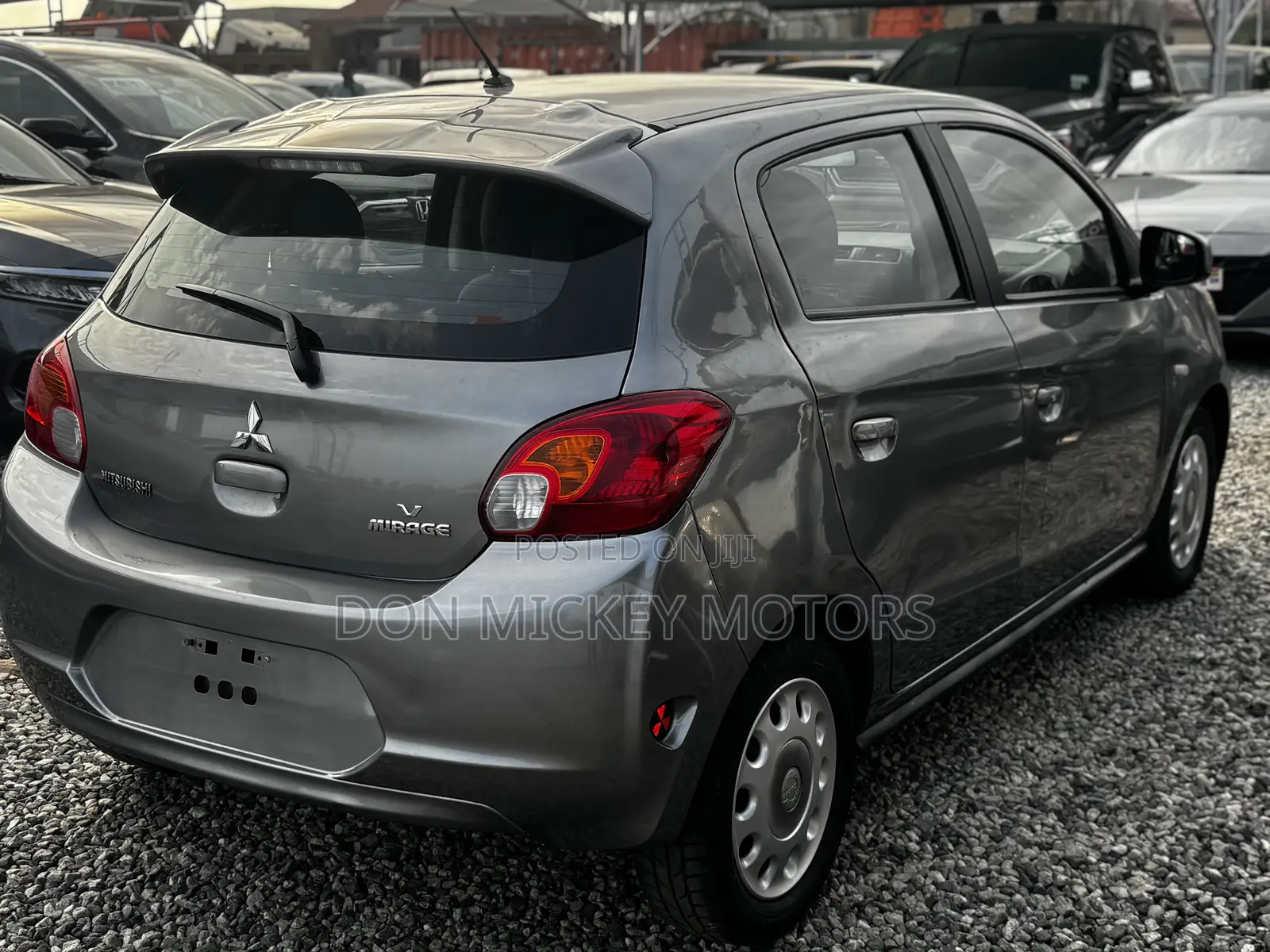 Mitsubishi Mirage DE 4dr Hatchback (1.2L 3cyl 5M) 2015 Gray