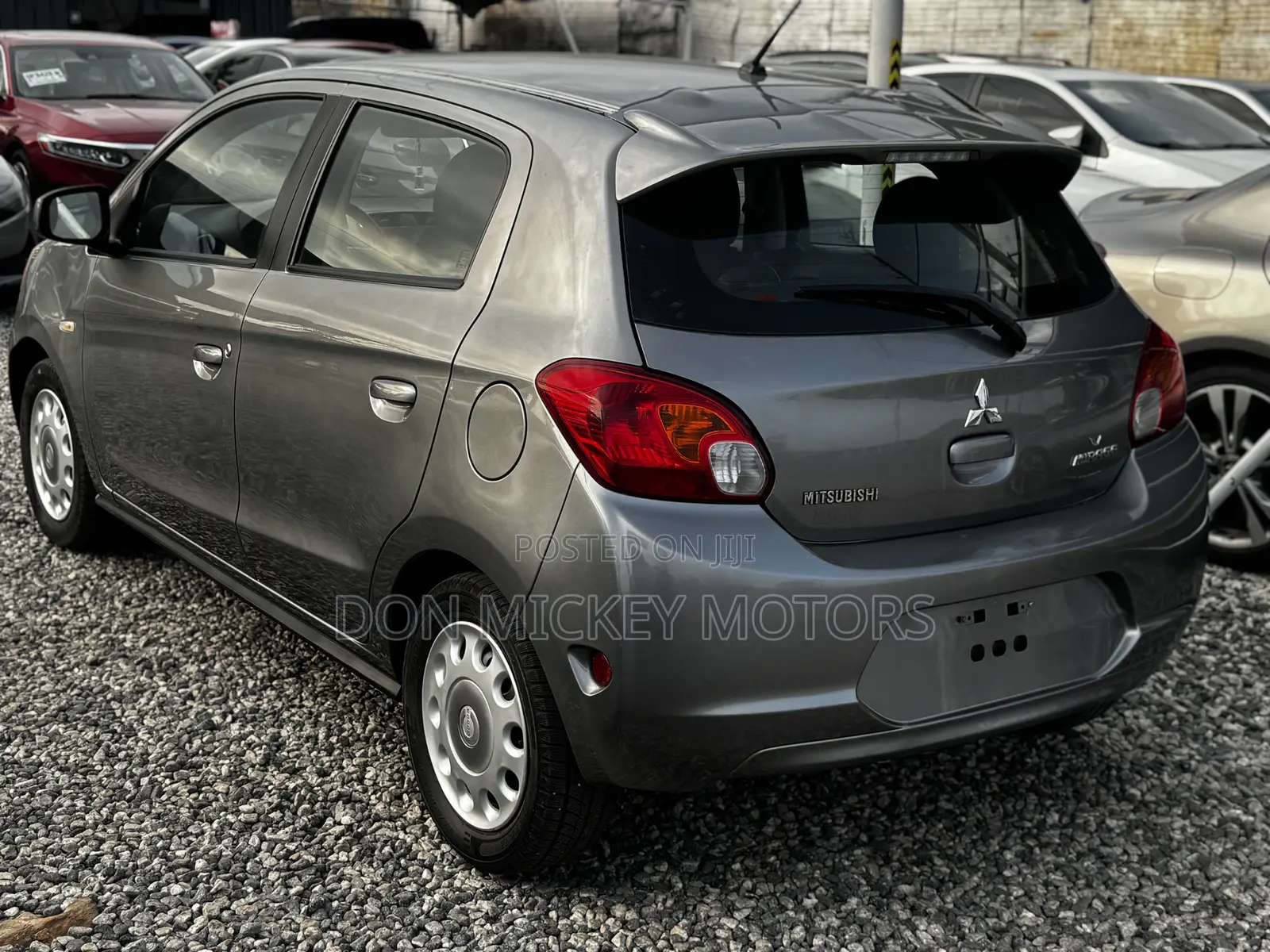 Mitsubishi Mirage DE 4dr Hatchback (1.2L 3cyl 5M) 2015 Gray