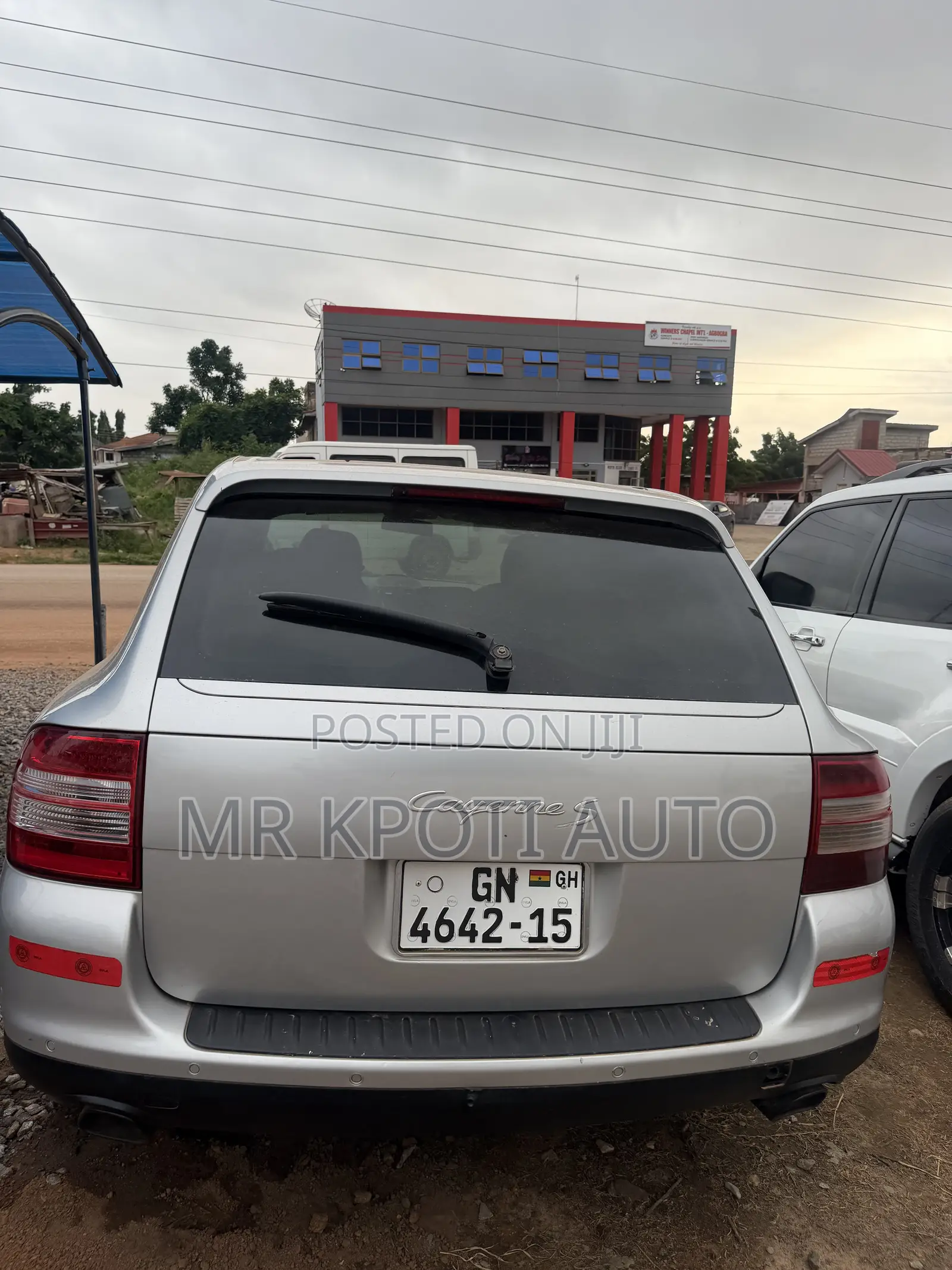 Porsche Cayenne 2010 Silver