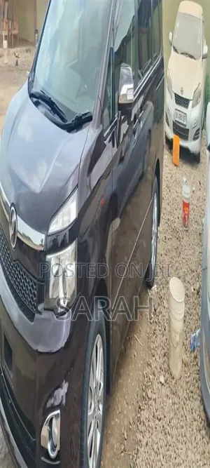 Toyota Voxy 2014 Beige