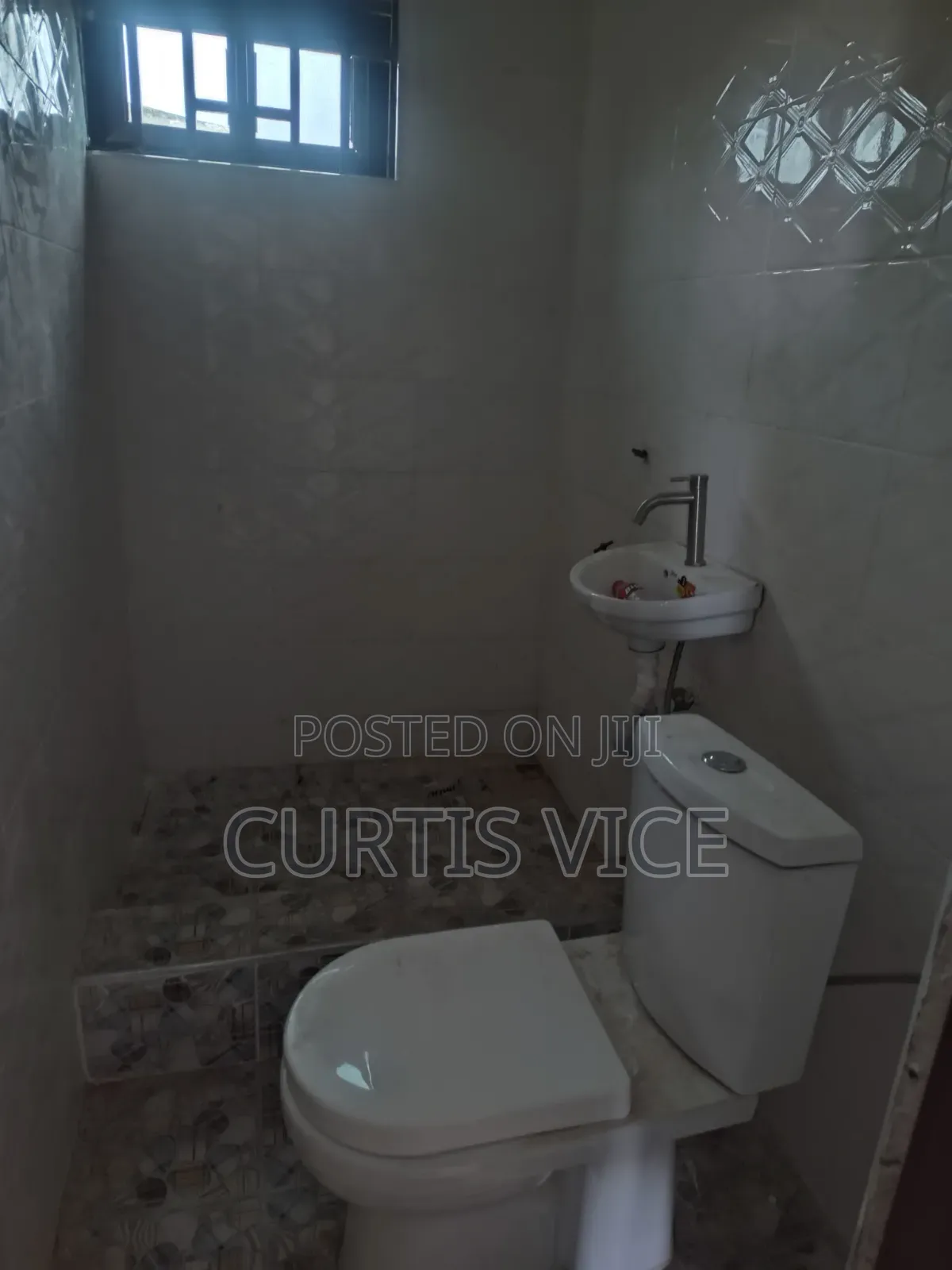 2bdrm Apartment in Curtis'S Estate, New Gbawe for rent