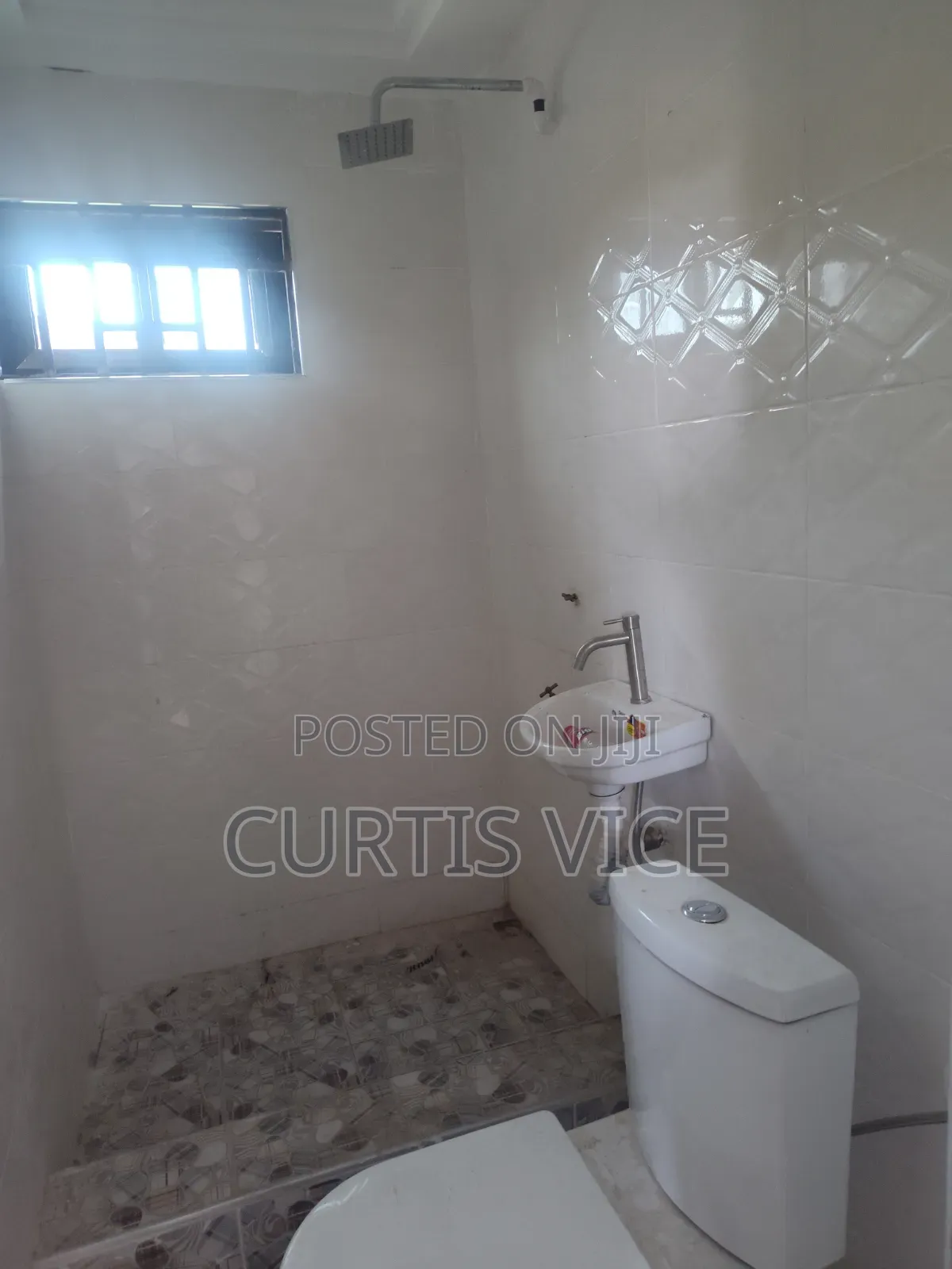 2bdrm Apartment in Curtis'S Estate, New Gbawe for rent