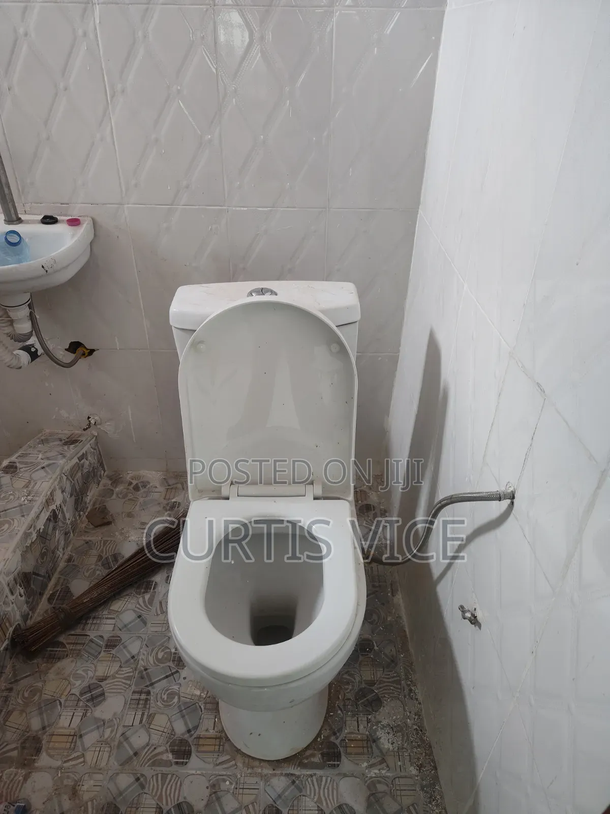 2bdrm Apartment in Curtis'S Estate, New Gbawe for rent