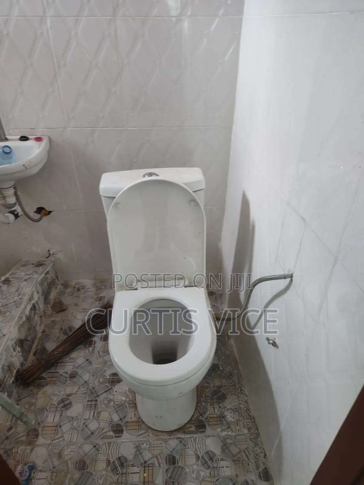 2bdrm Apartment in Curtis'S Estate, New Gbawe for rent