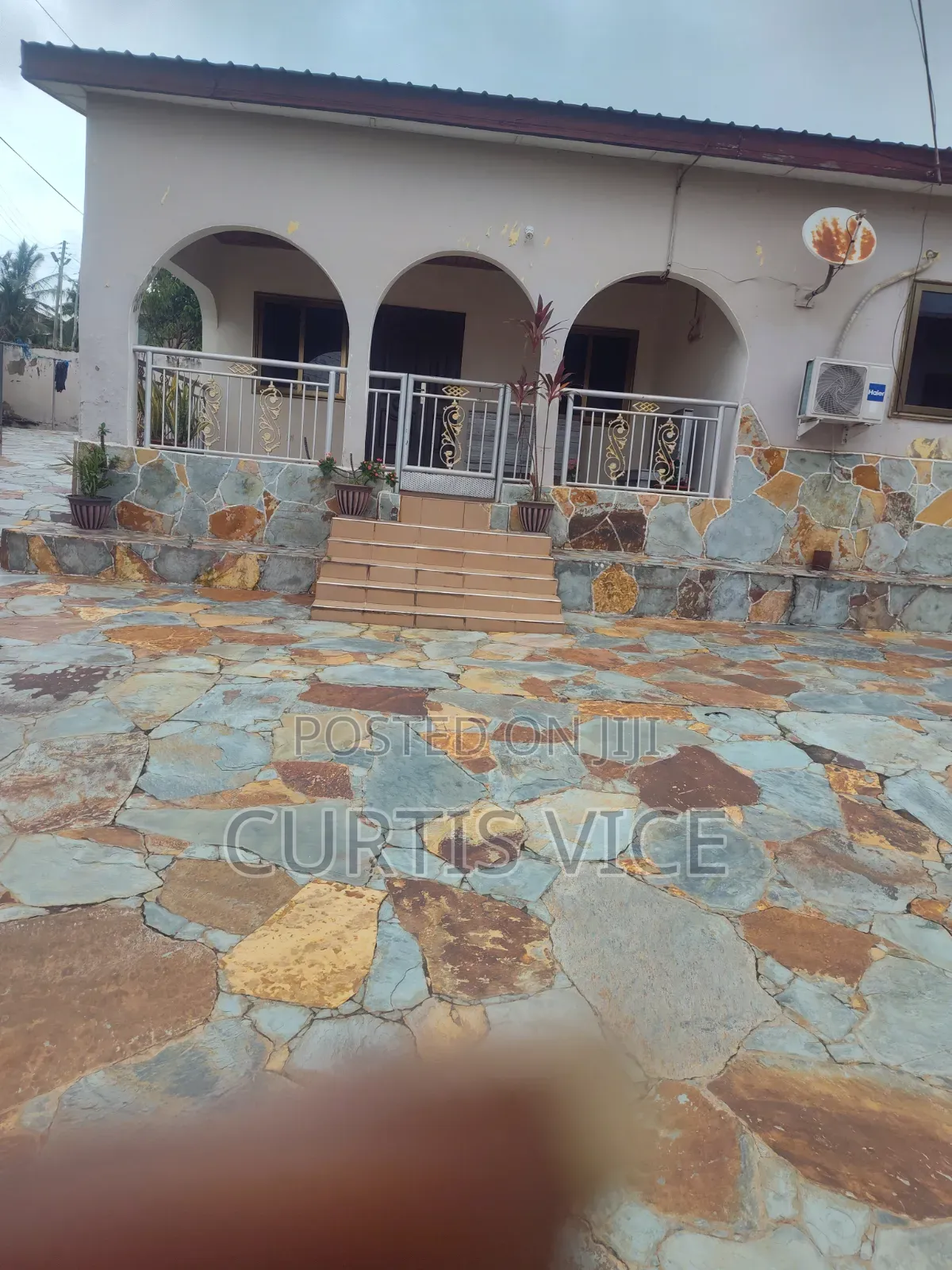 2bdrm Apartment in Curtis'S Estate, New Gbawe for rent