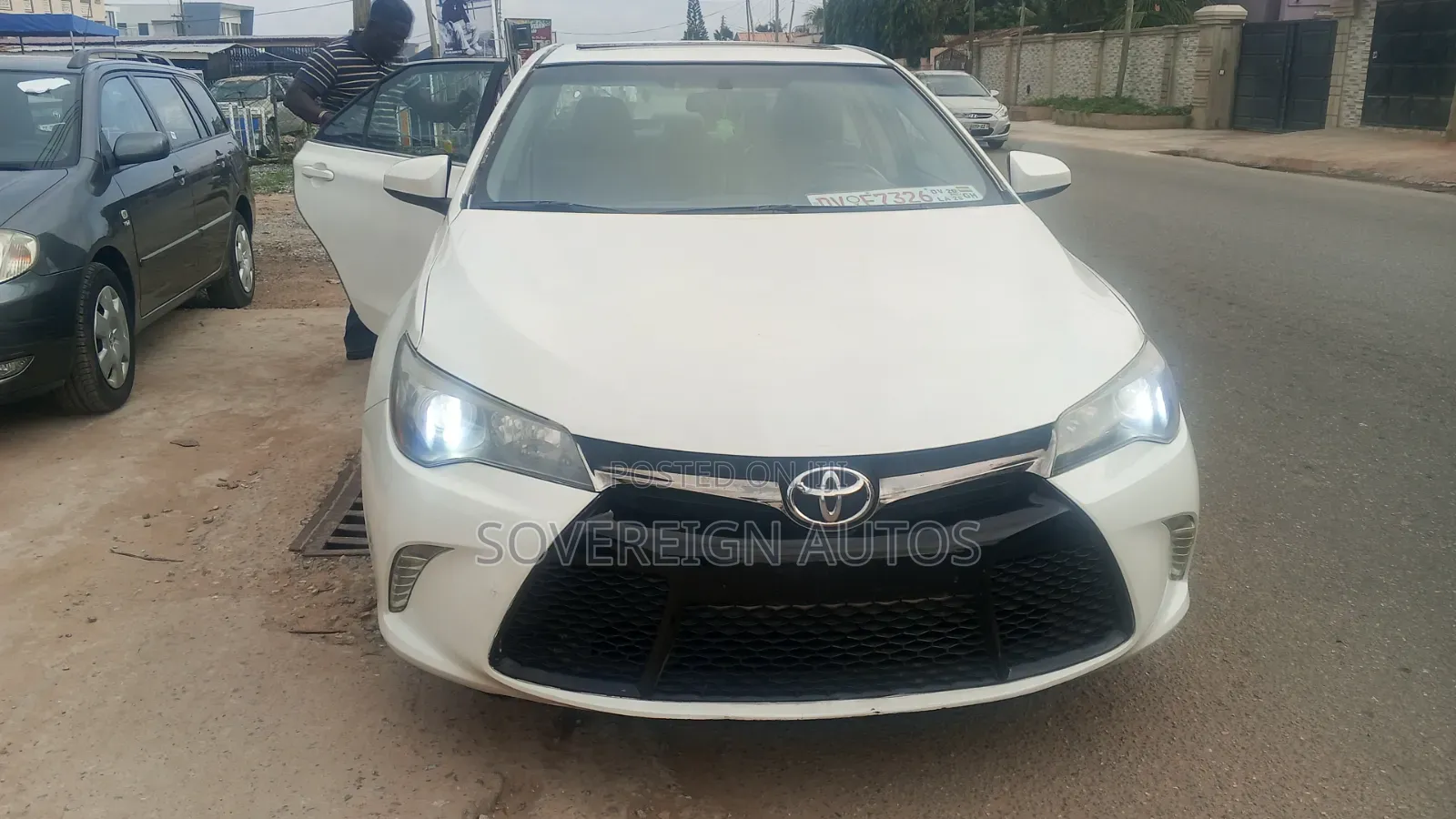 Toyota Camry 2016 White
