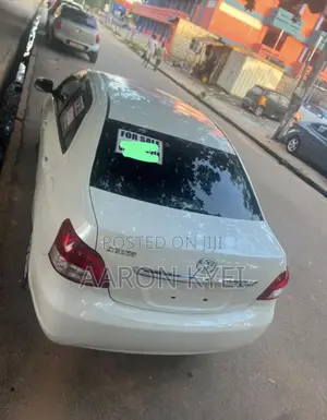 Toyota Belta 2011 White