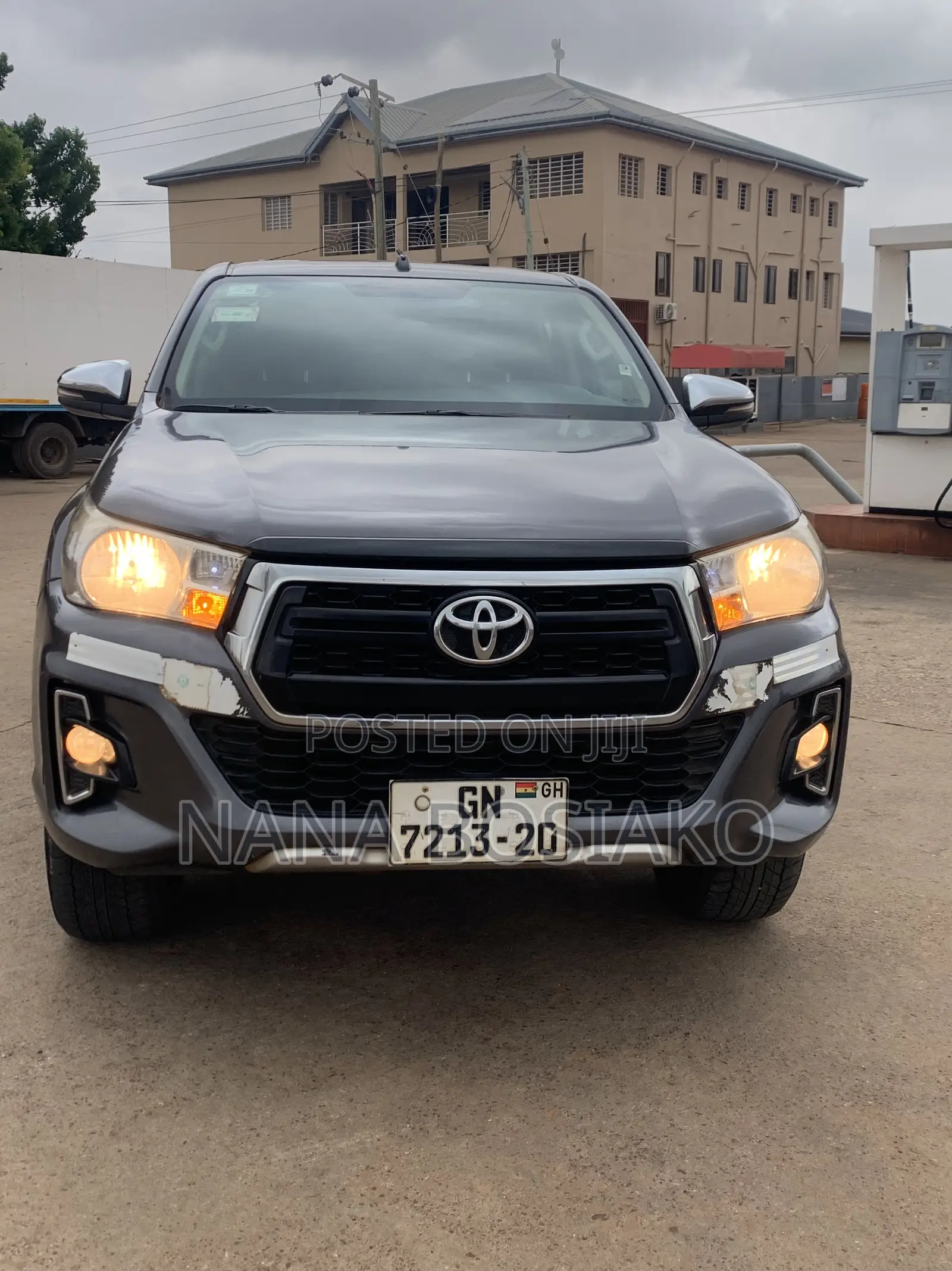 Toyota Hilux 2020 Black