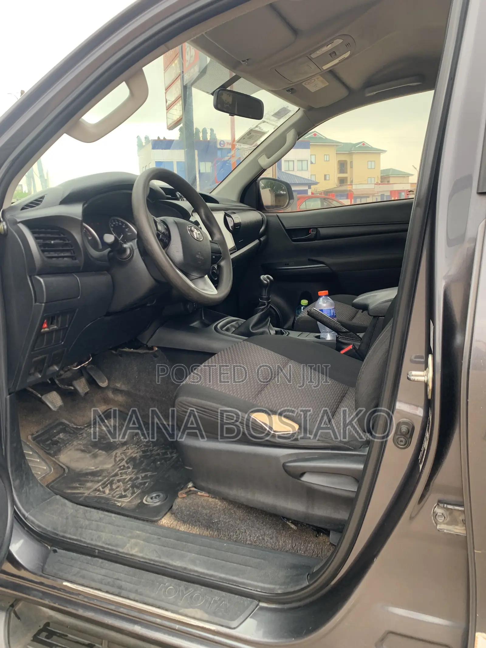 Toyota Hilux 2020 Black