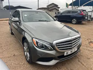 Mercedes-Benz C300 2016 Gray