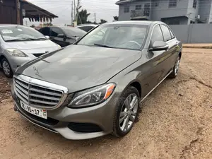 Mercedes-Benz C300 2016 Gray
