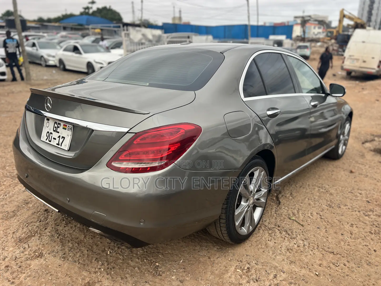 Mercedes-Benz C300 2016 Gray
