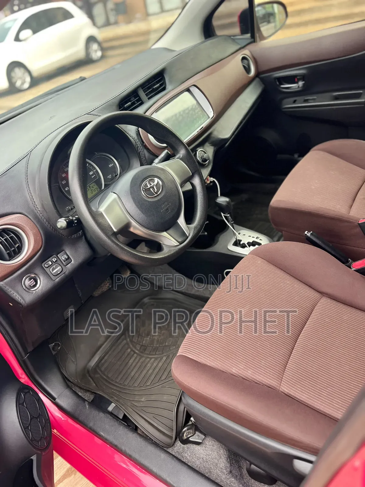 Toyota Vitz 2013 Pink