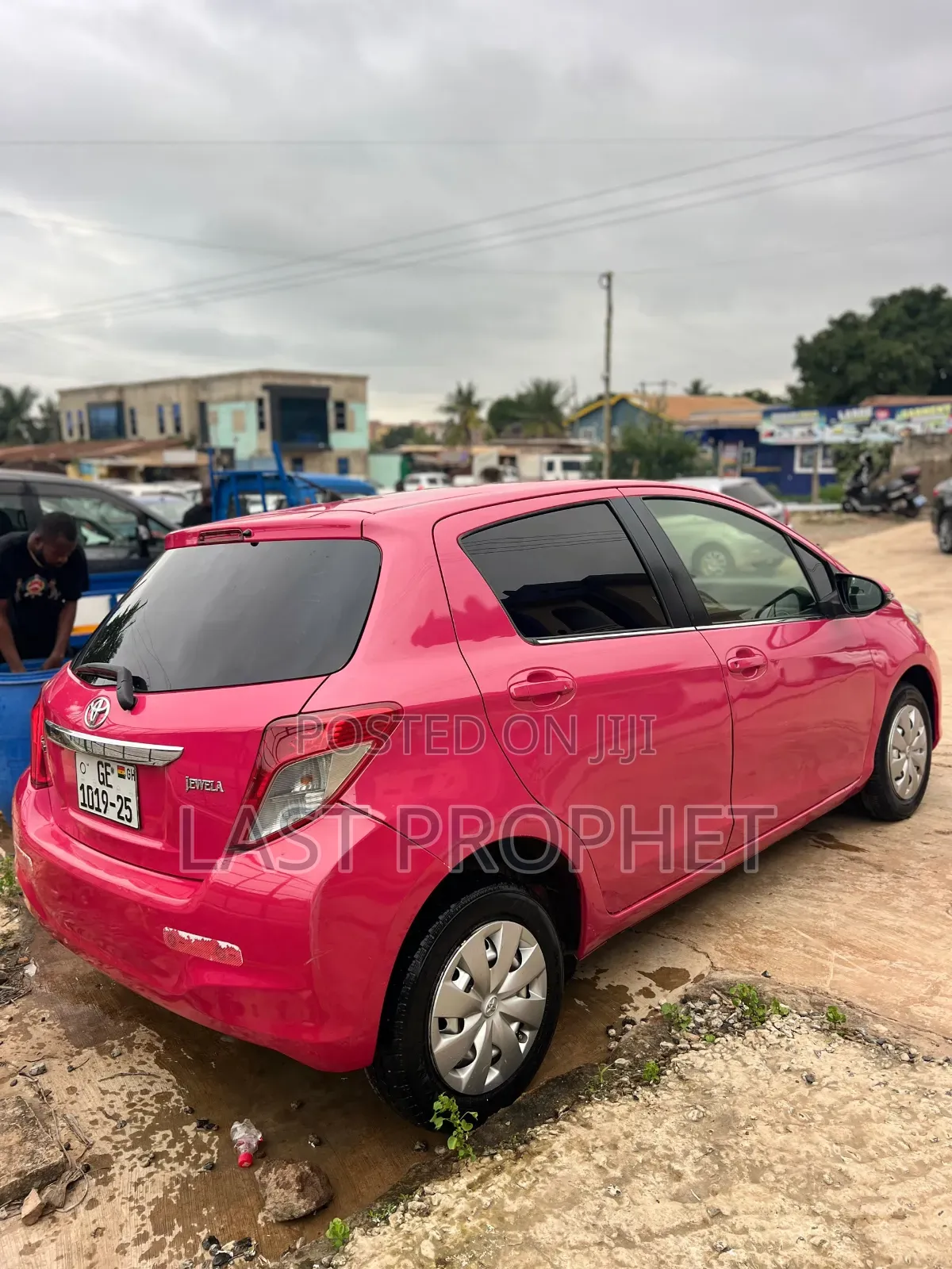 Toyota Vitz 2013 Pink