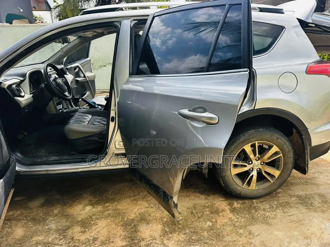 Toyota RAV4 2016 Silver