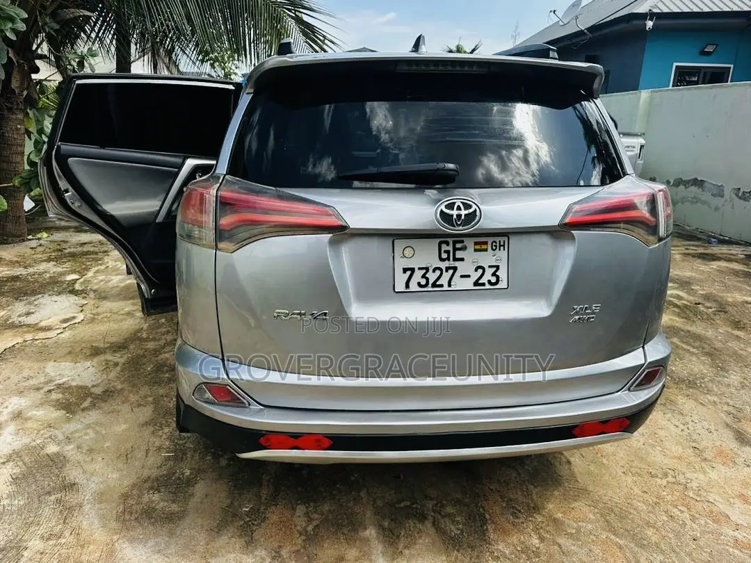 Toyota RAV4 2016 Silver