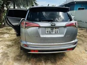 Toyota RAV4 2016 Silver