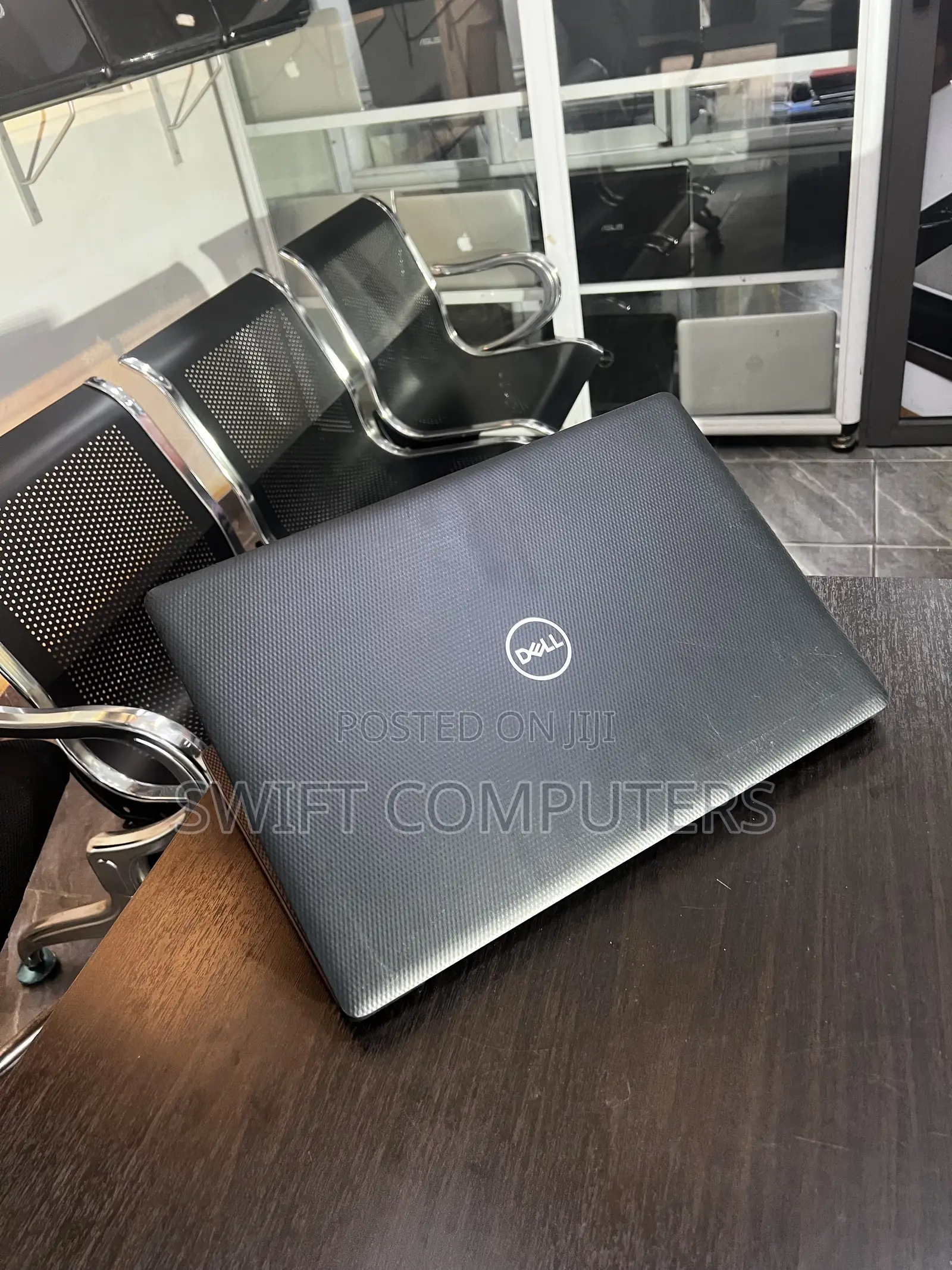 Laptop Dell Inspiron 15 3000 8GB Intel Core i7 SSD 256GB