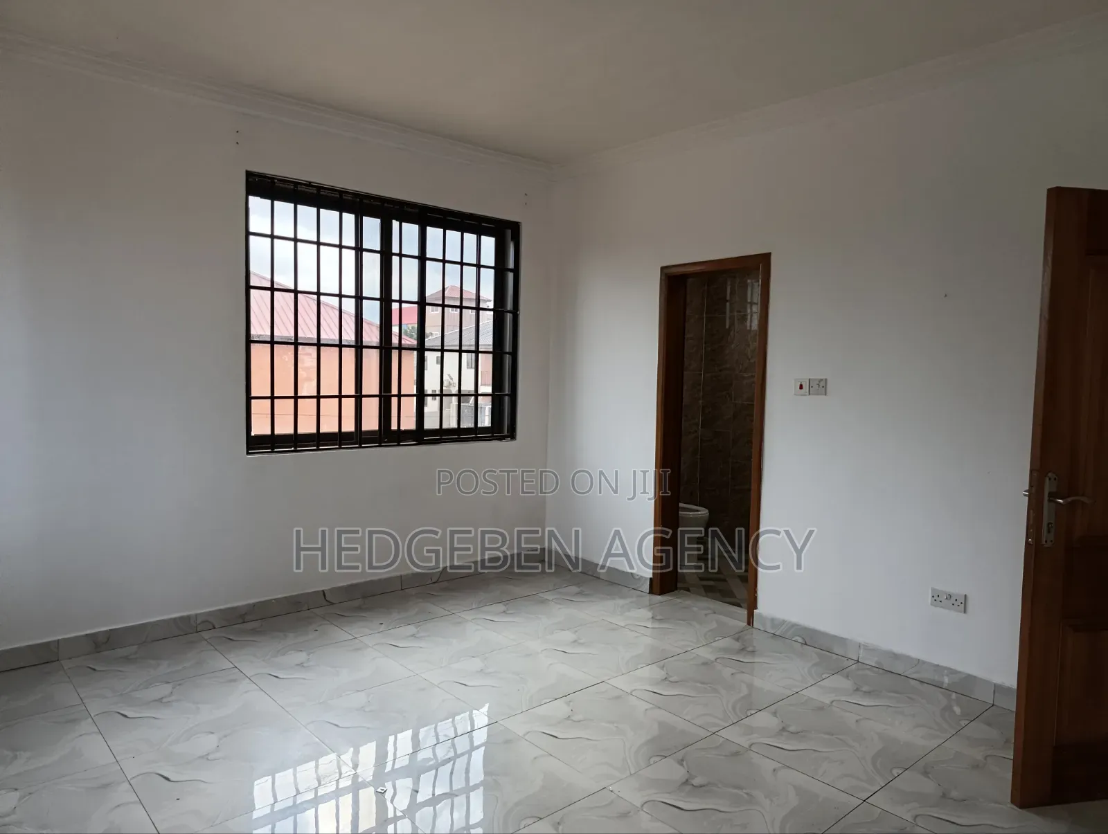 3bdrm Apartment in Adenta, Barrier for rent