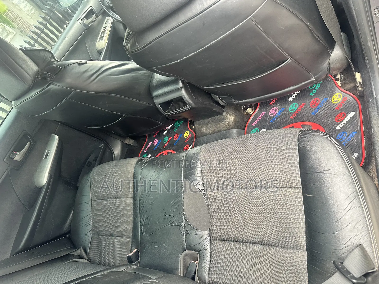 Toyota Camry SE 4dr Sedan (2.5L 4cyl 6A) 2014 Gray