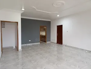 3bdrm Apartment in Adenta, Barrier for rent