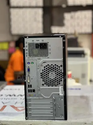 Desktop Computer Fujitsu 8GB Intel Core i5 HDD 500GB