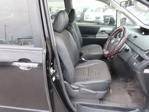 Toyota Voxy 2013 Black