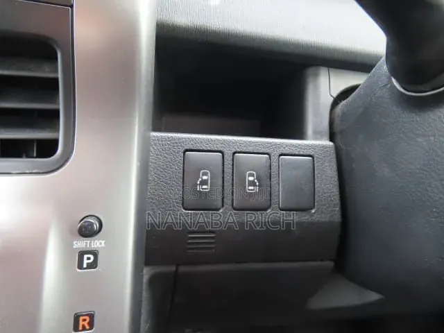 Toyota Voxy 2013 Black
