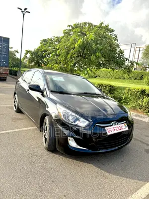 Hyundai Accent SE Hatchback 2016 Black