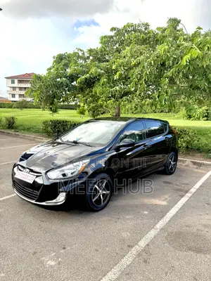 Hyundai Accent SE Hatchback 2016 Black