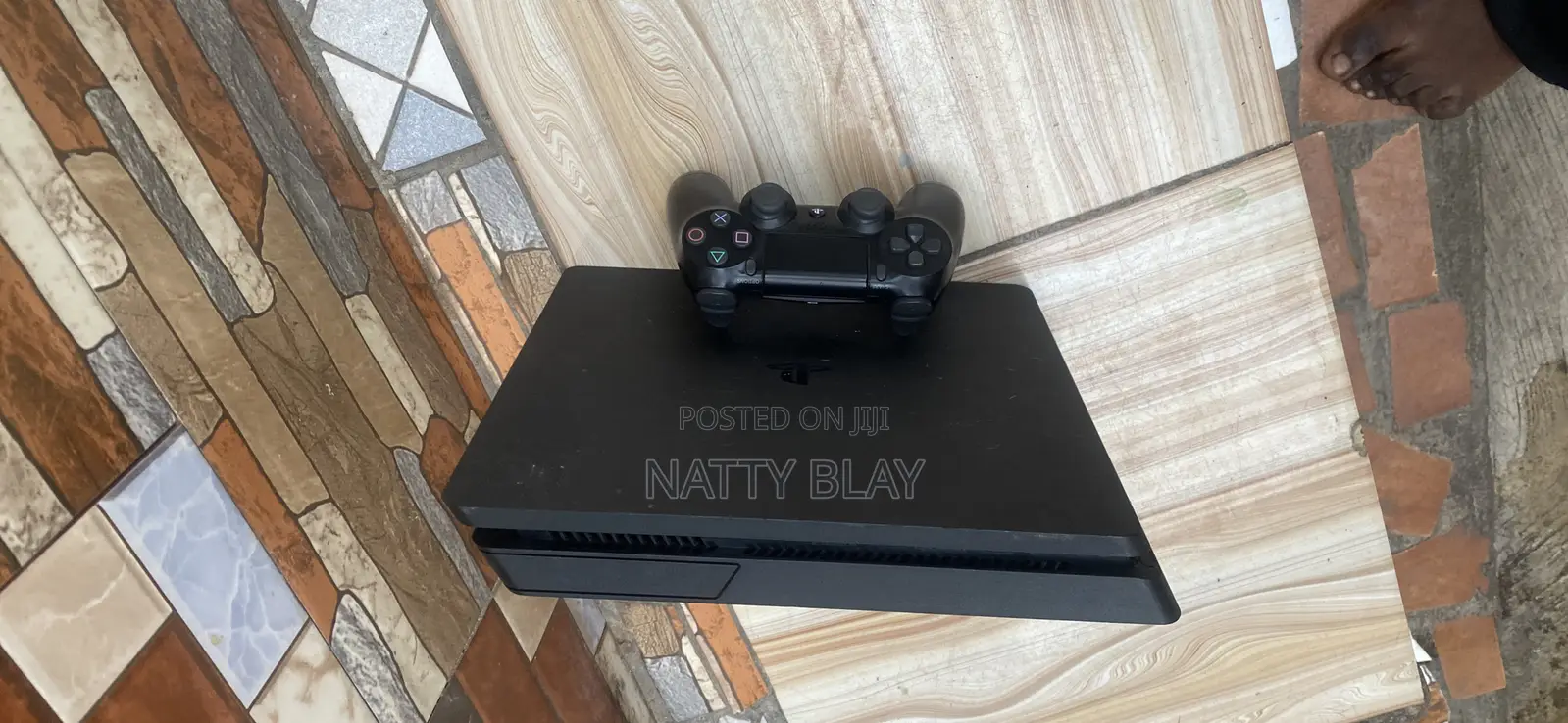 Playstation 4 Slim With Games