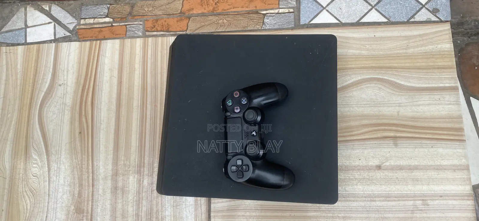 Playstation 4 Slim With Games