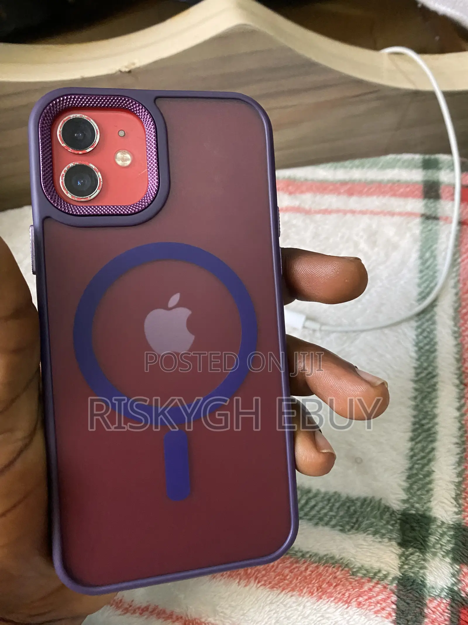 Apple iPhone 12 64 GB Red