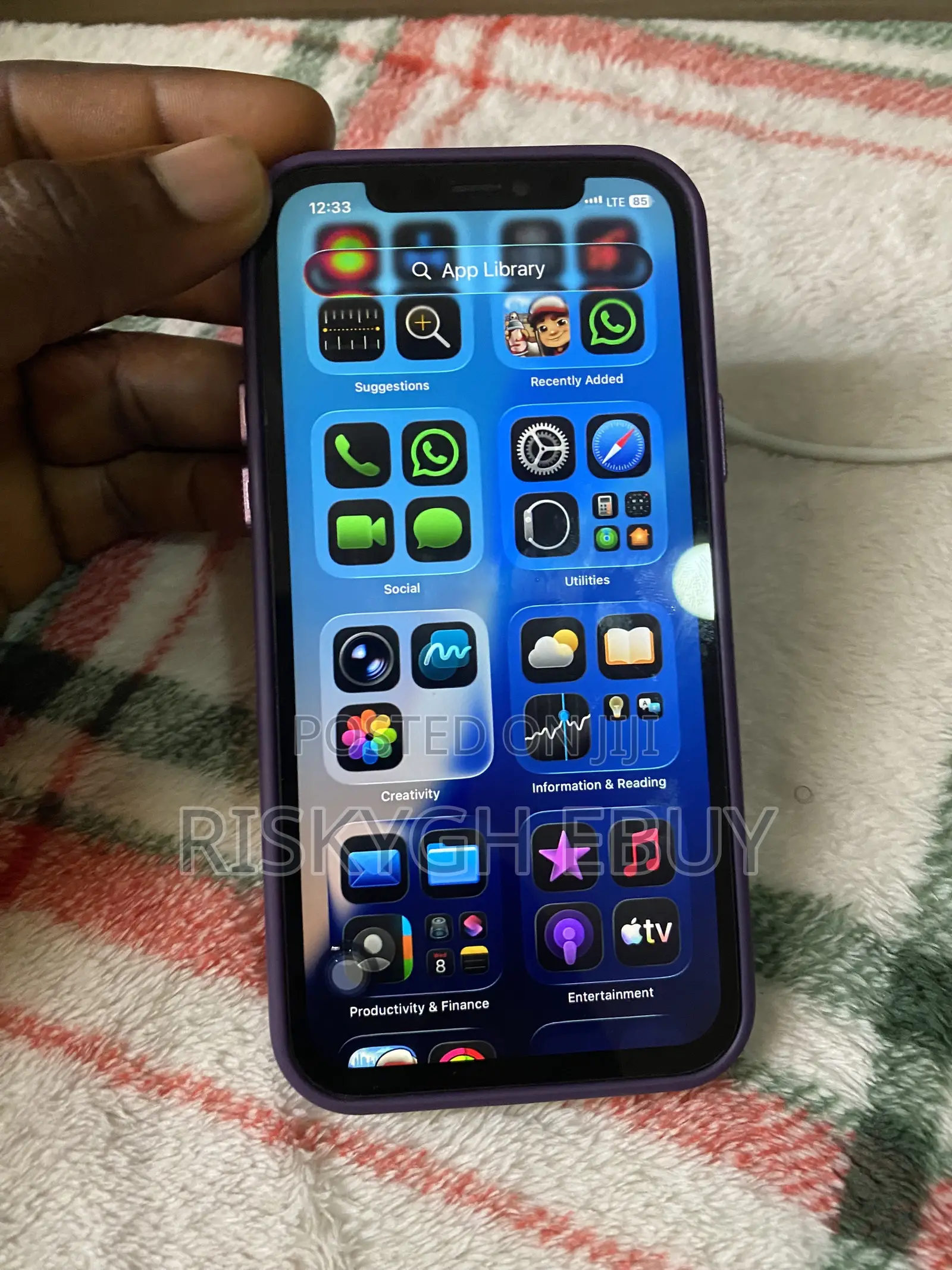 Apple iPhone 12 64 GB Red