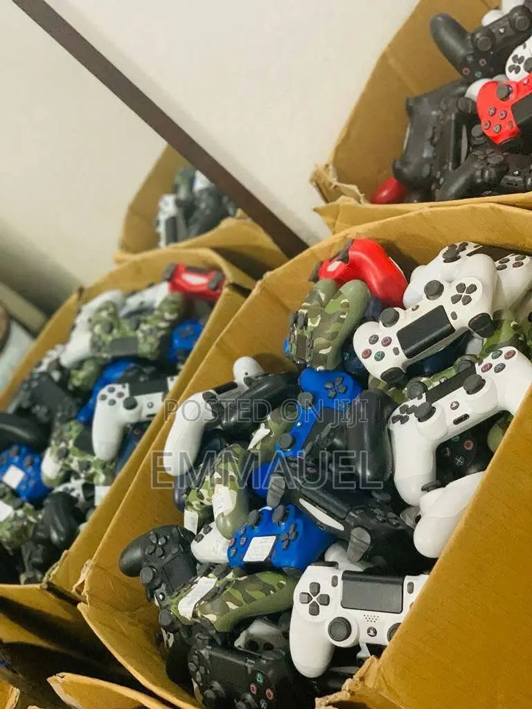 Playstation 4 Controllers