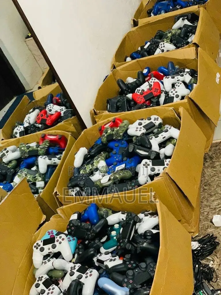 Playstation 4 Controllers