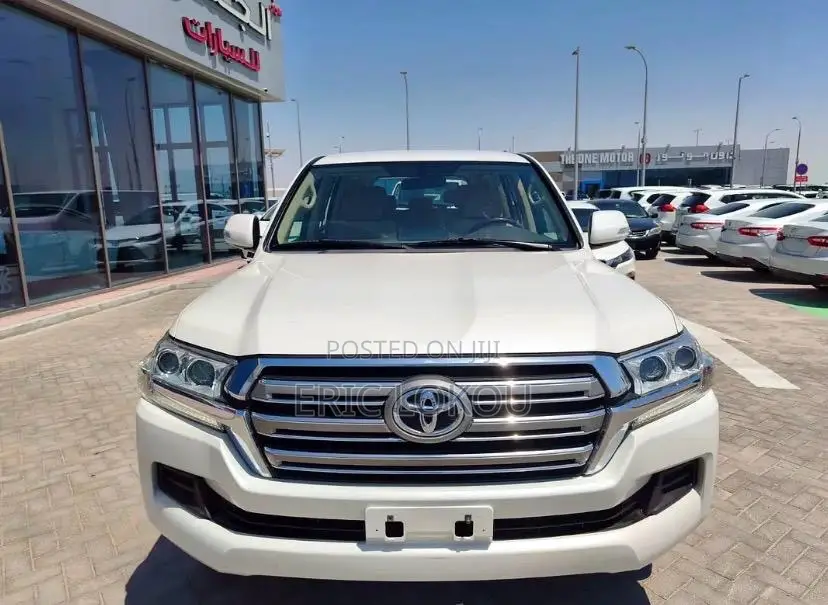 Toyota Land Cruiser Prado 2016 White