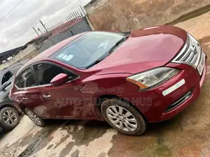 Nissan Sentra 2015 Red