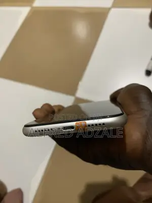 New Apple iPhone 11 128 GB White