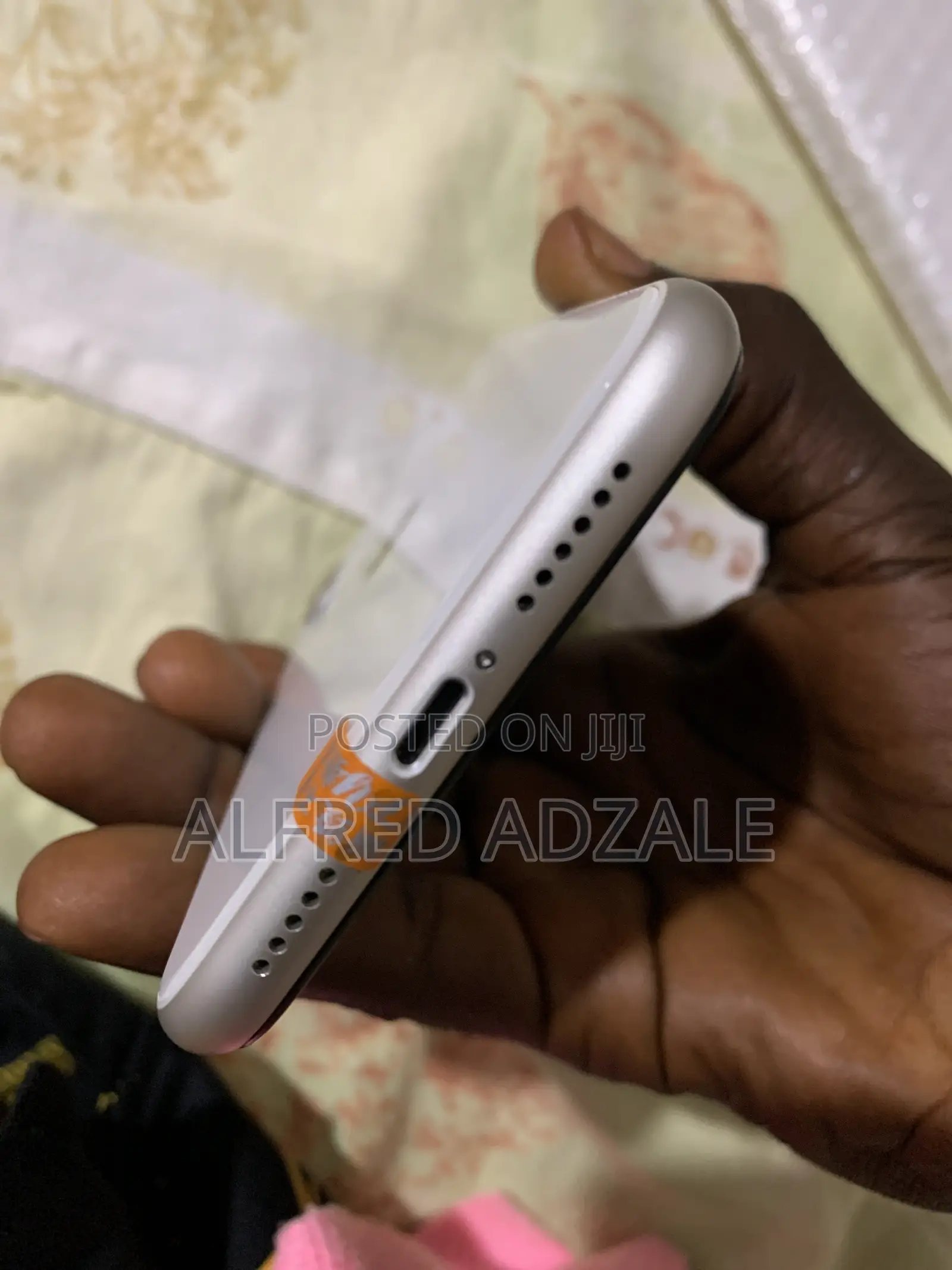 New Apple iPhone 11 128 GB White