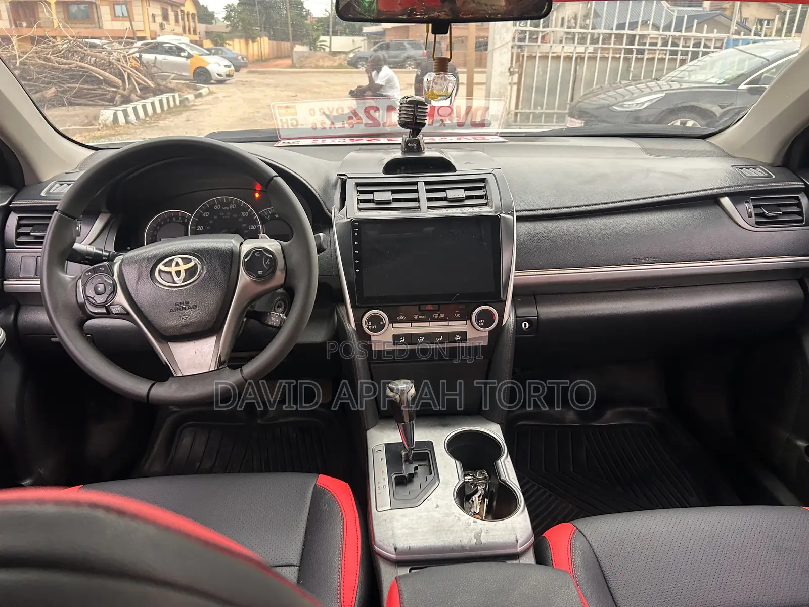 Toyota Camry SE Sport 4dr Sedan (2.5L 4cyl 6A) 2014 White