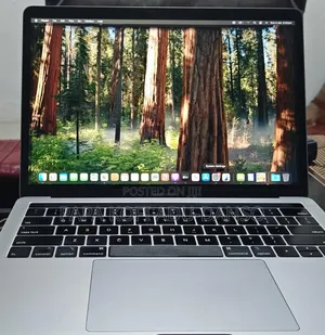 Laptop Apple MacBook Pro 256GB Intel Core i5 SSD 16 GB
